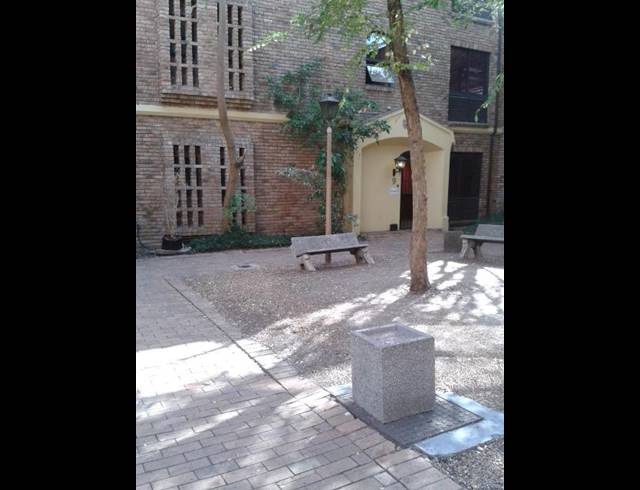 229M² OFFICE TO LET IN BELLVILLE CENTRAL